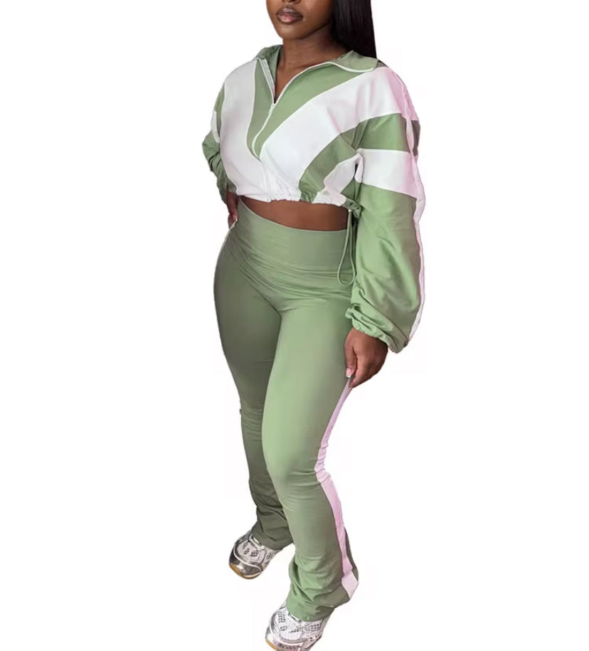 Trendy Two-Piece Tracksuit Set – Women’s Athleisure Zip-Up Crop Jacket & High-Waist Flare Pants (Multiple Colors)