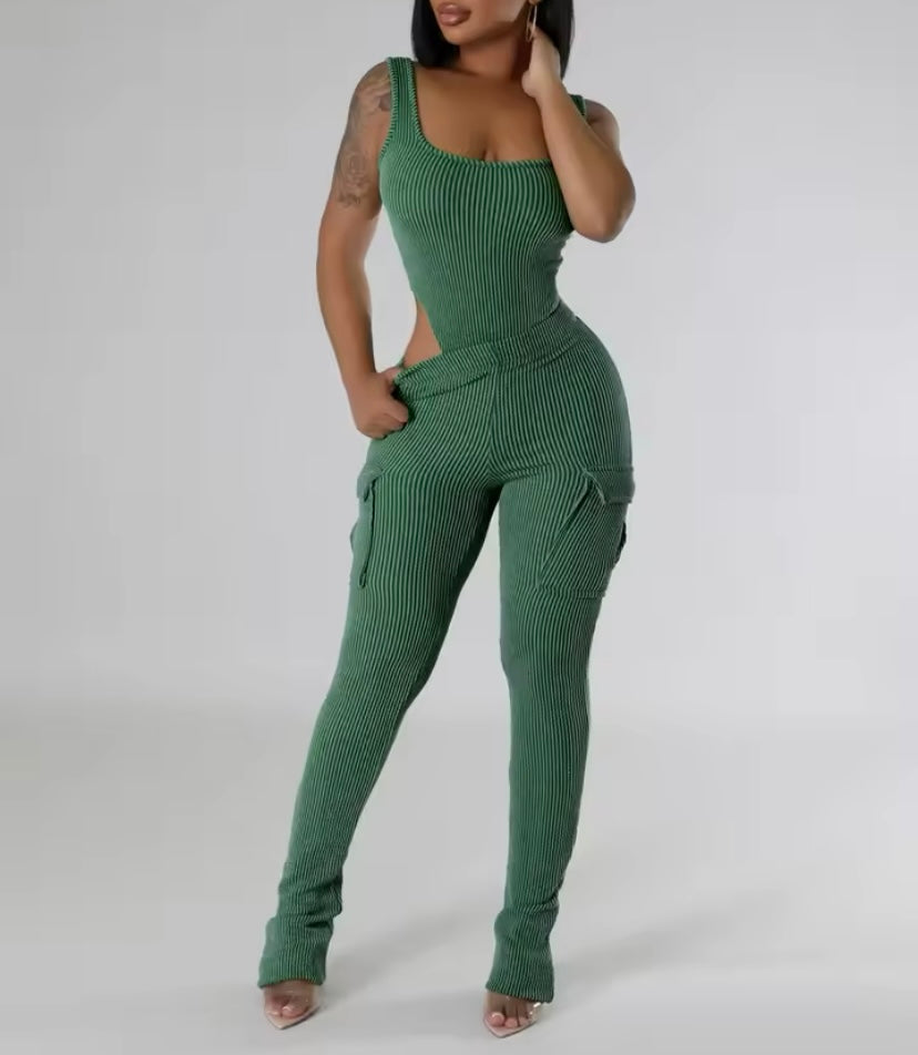 Women’s Knitted Green 2-Piece Pants Set - Ribbed Sleeveless Jumpsuit with Cargo Pockets