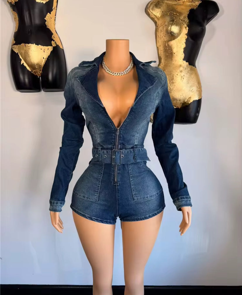 Women's Denim Zip-Up Romper – Long Sleeve Belted Jean Jumpsuit for a Trendy & Sexy Look